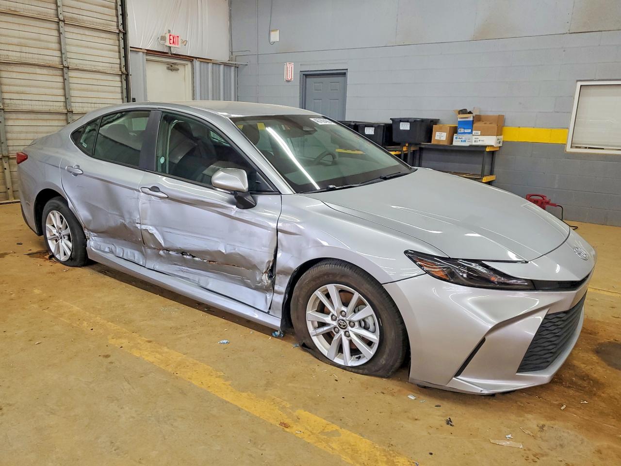 2025 TOYOTA CAMRY