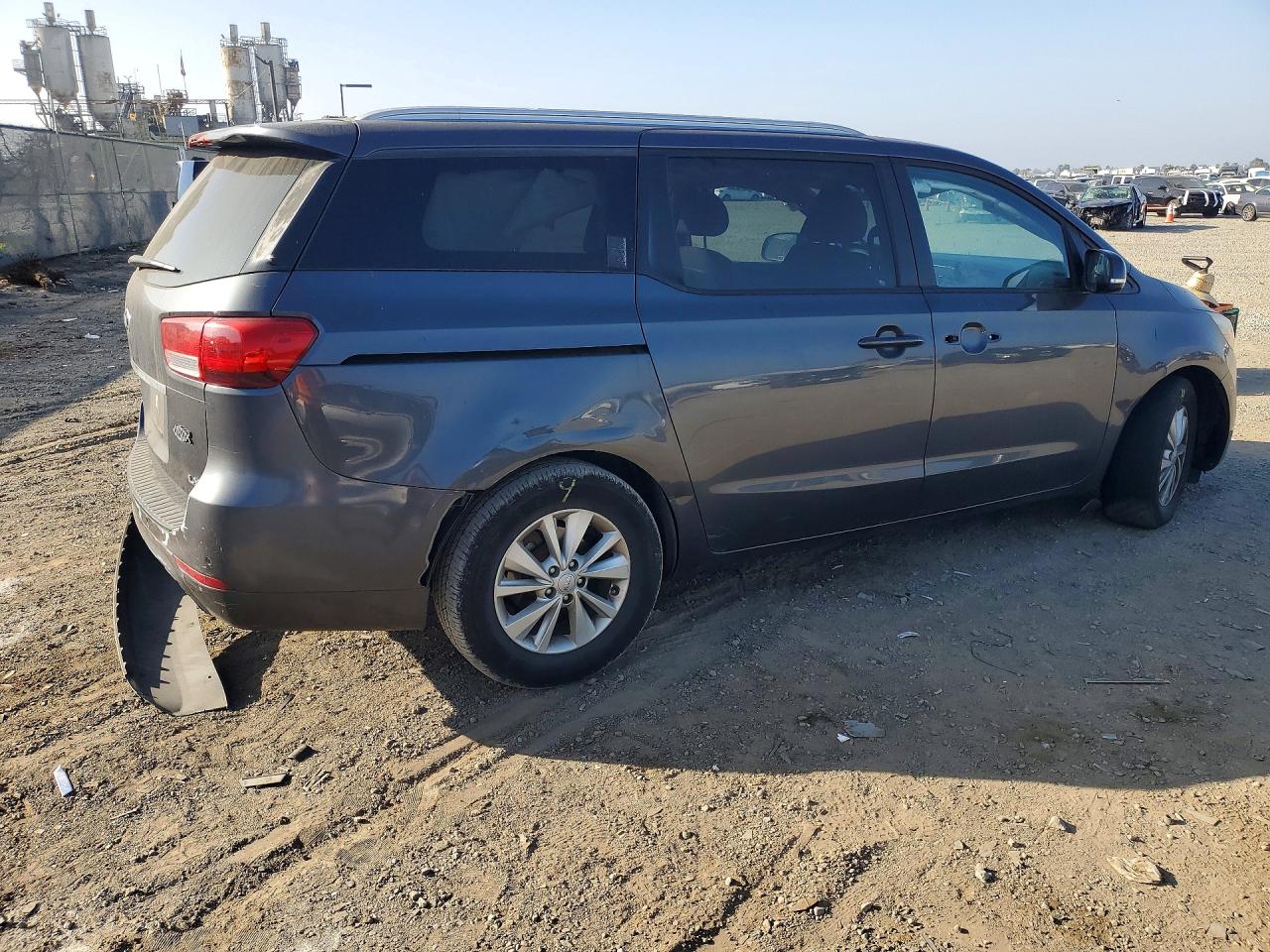 2016 KIA SEDONA