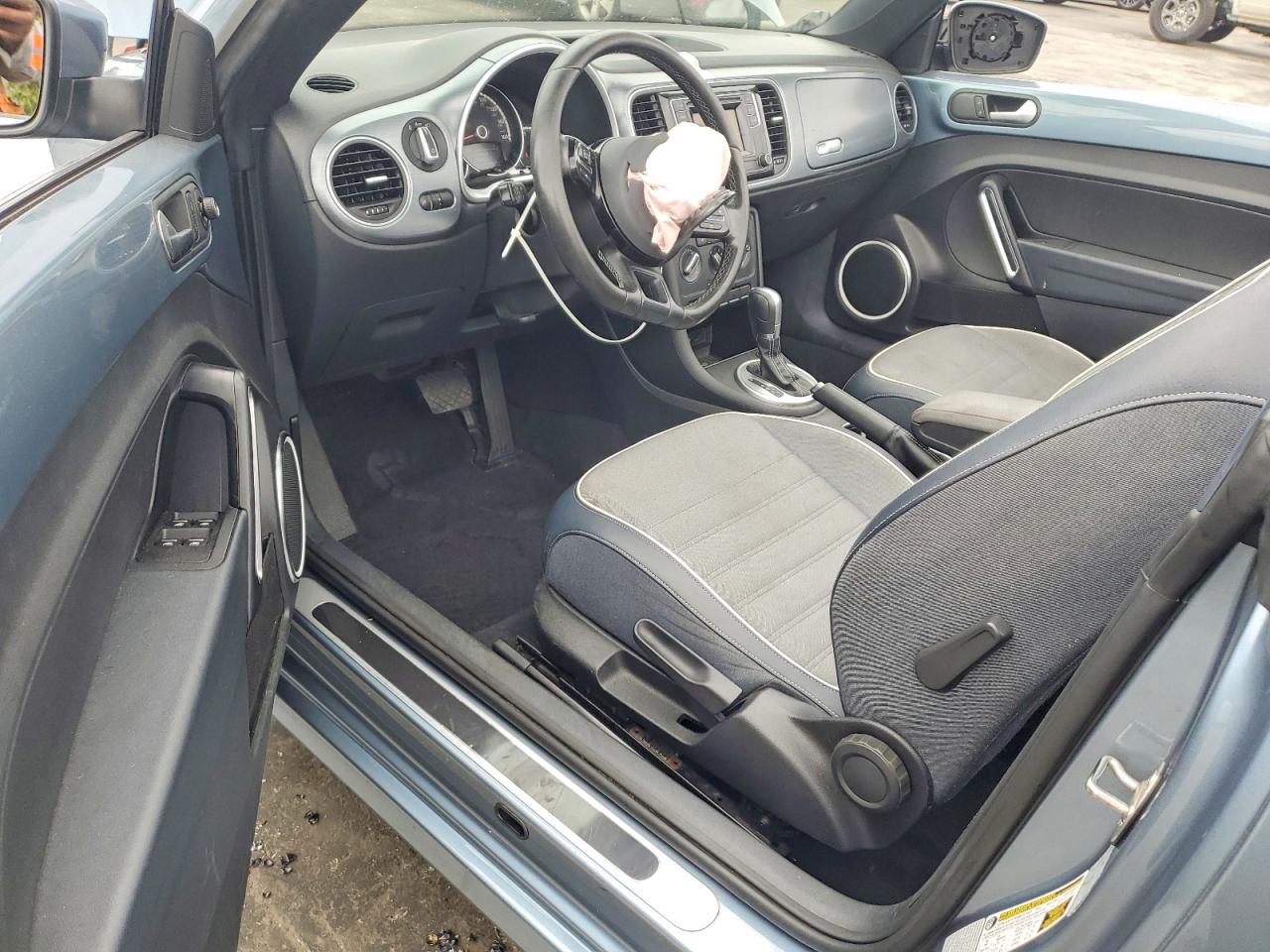 2016 VOLKSWAGEN BEETLE