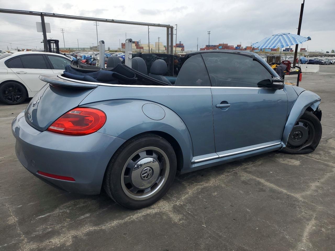 2016 VOLKSWAGEN BEETLE