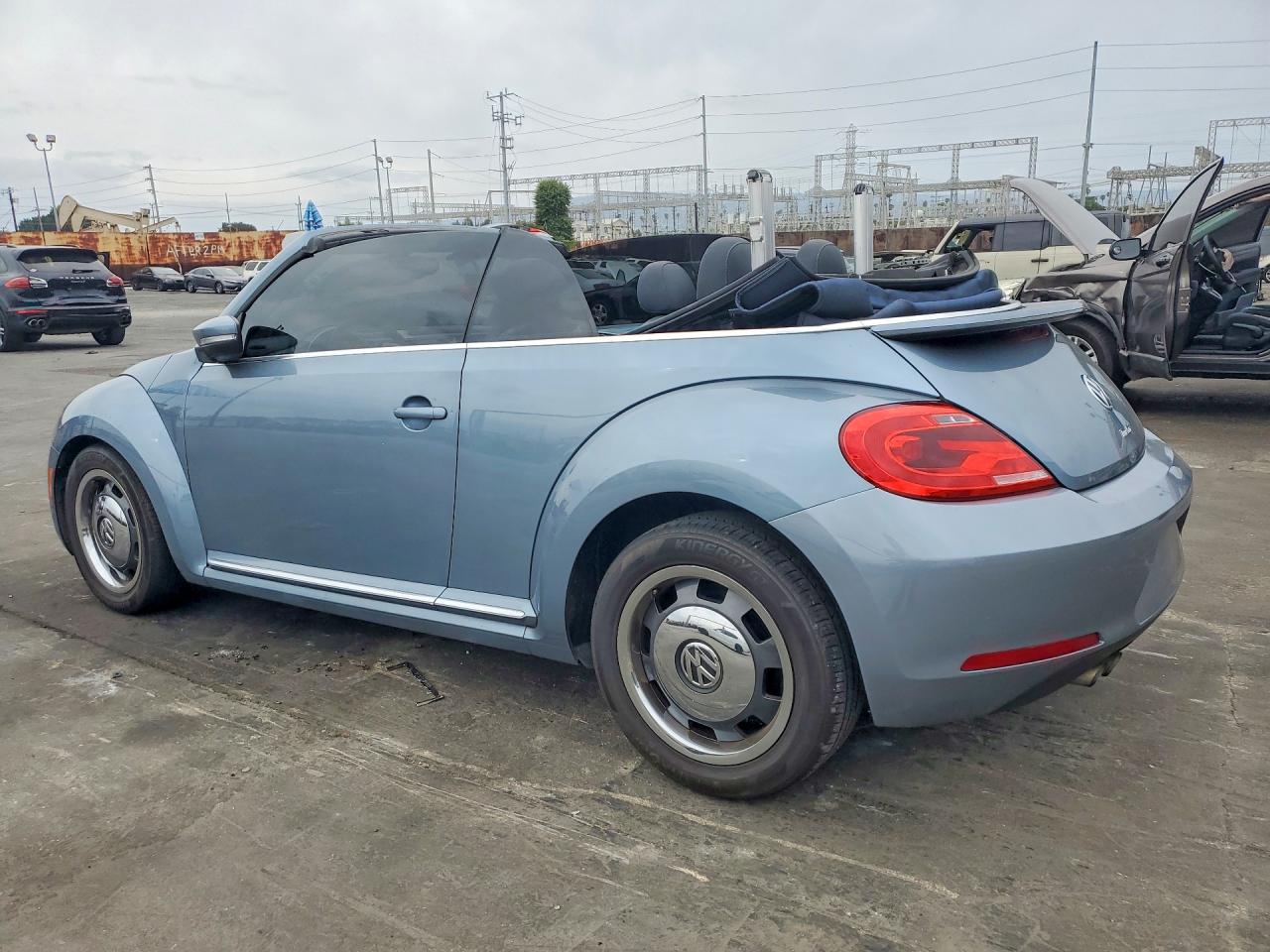 2016 VOLKSWAGEN BEETLE