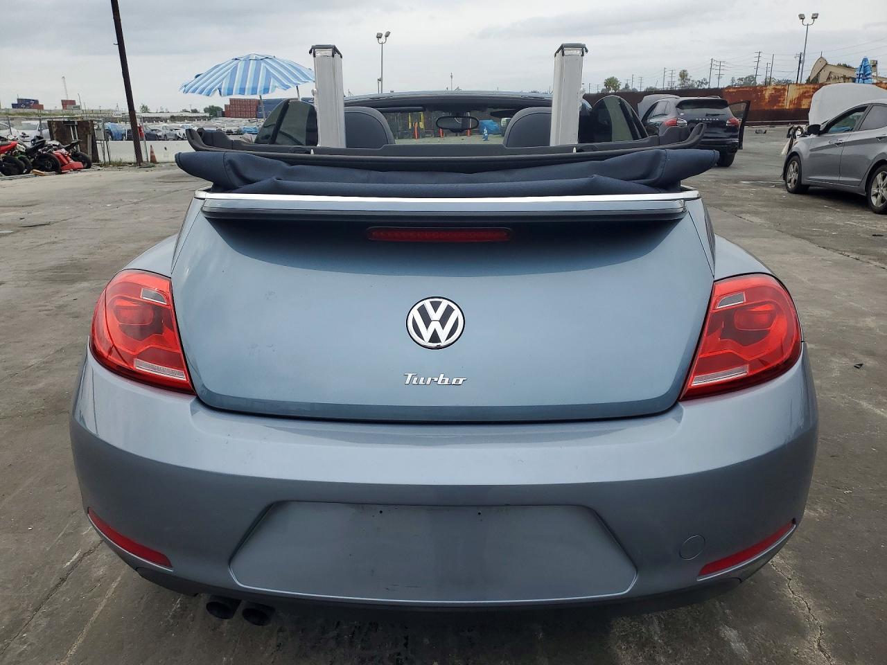 2016 VOLKSWAGEN BEETLE