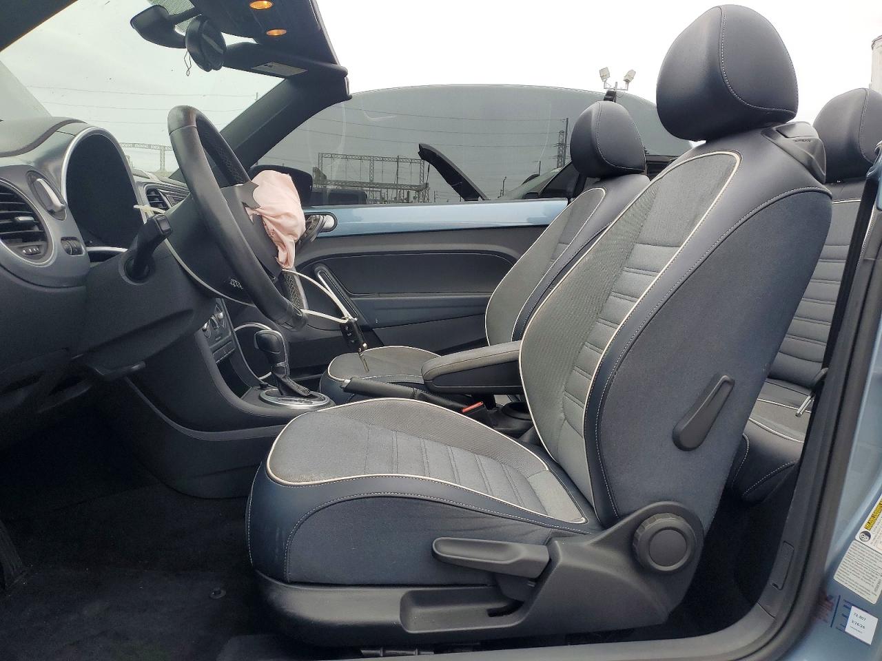 2016 VOLKSWAGEN BEETLE