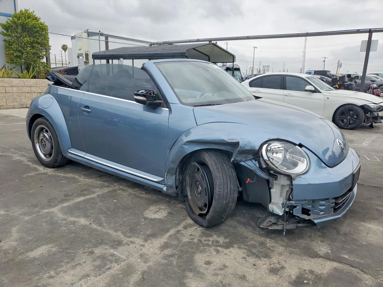 2016 VOLKSWAGEN BEETLE