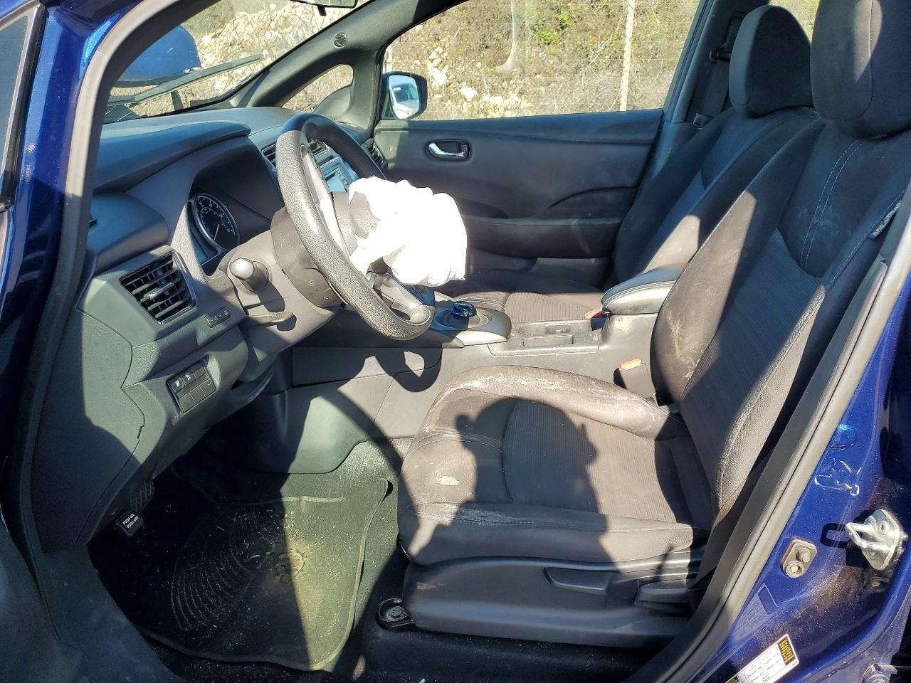 2019 NISSAN LEAF