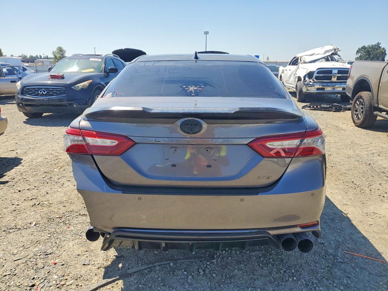 2018 TOYOTA CAMRY