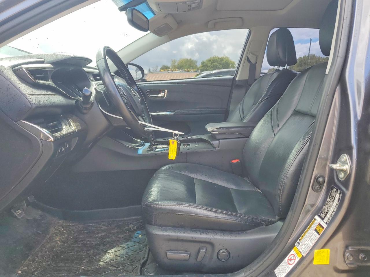 2016 TOYOTA AVALON