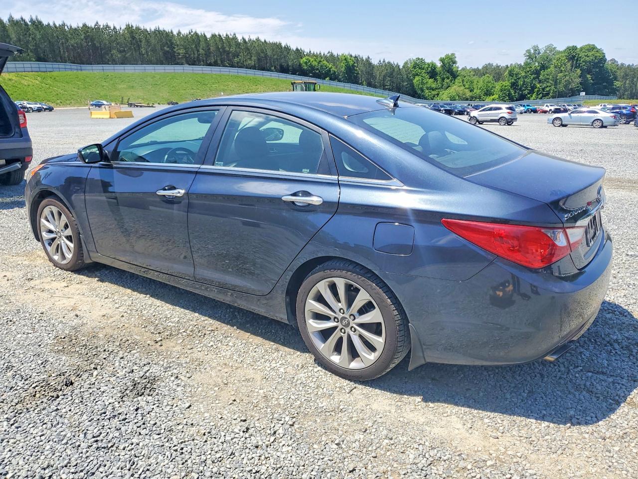 2011 HYUNDAI SONATA