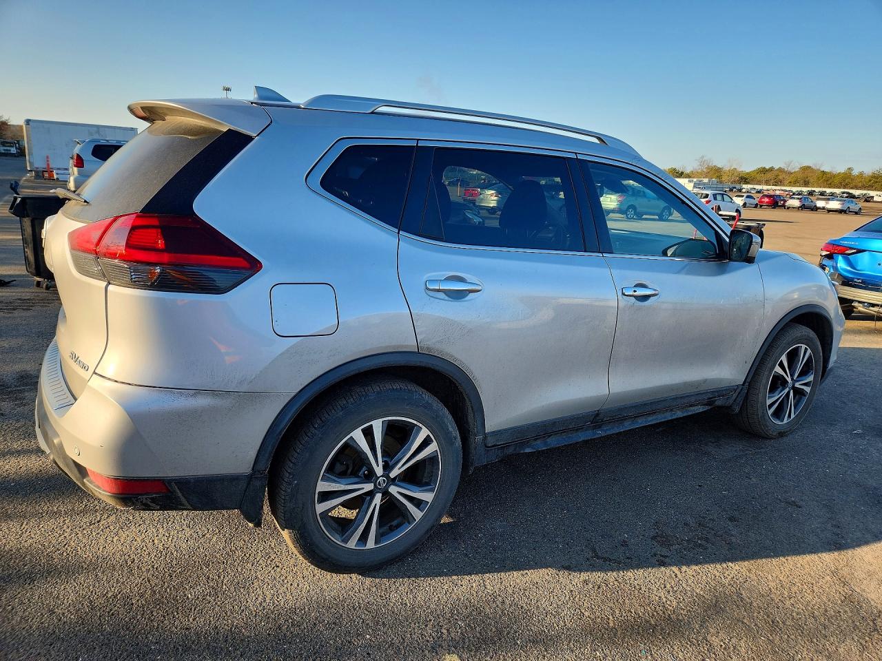 2019 NISSAN ROGUE
