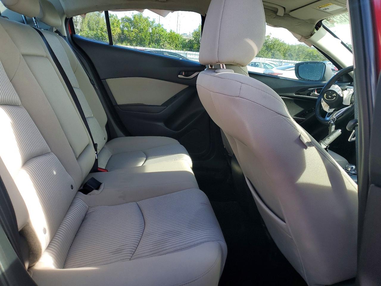 2016 MAZDA 3