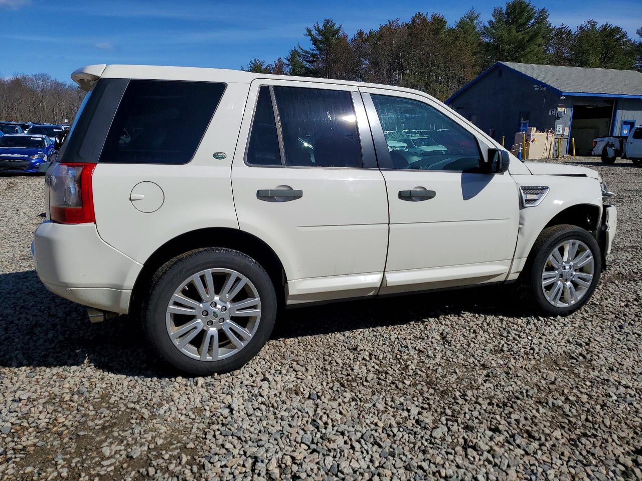 2009 LAND ROVER LR2
