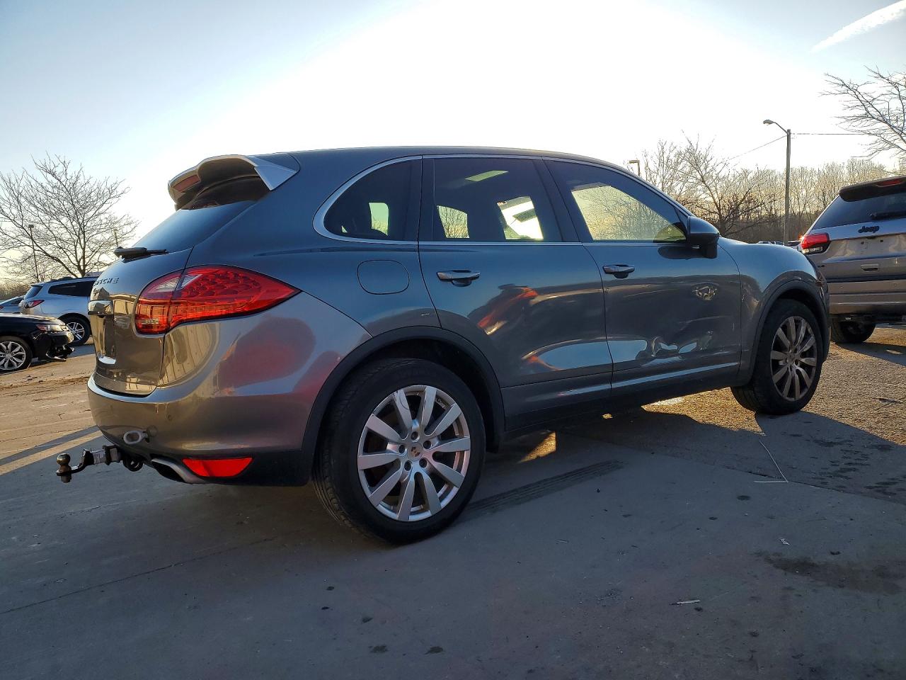 2014 PORSCHE CAYENNE