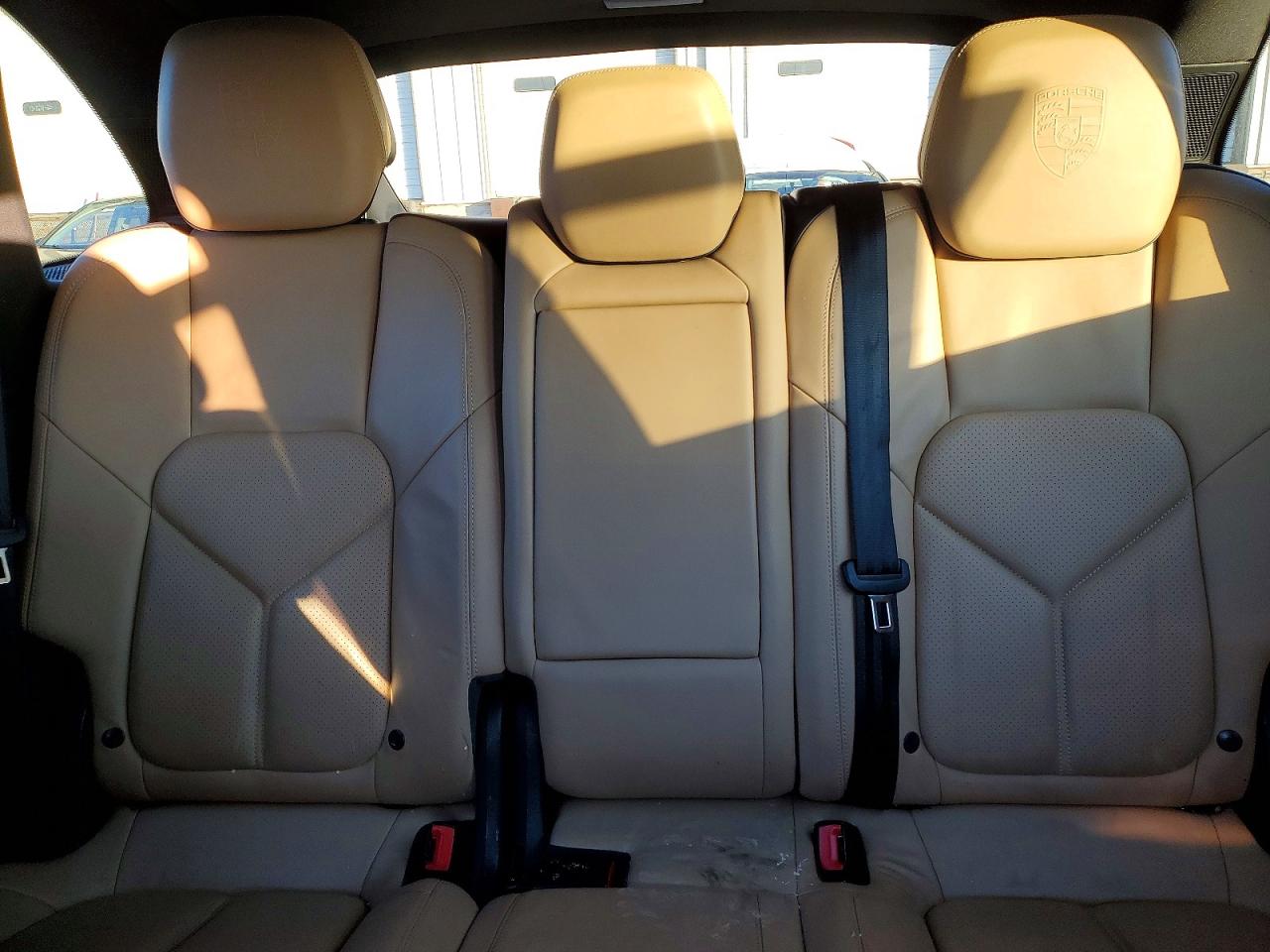 2014 PORSCHE CAYENNE
