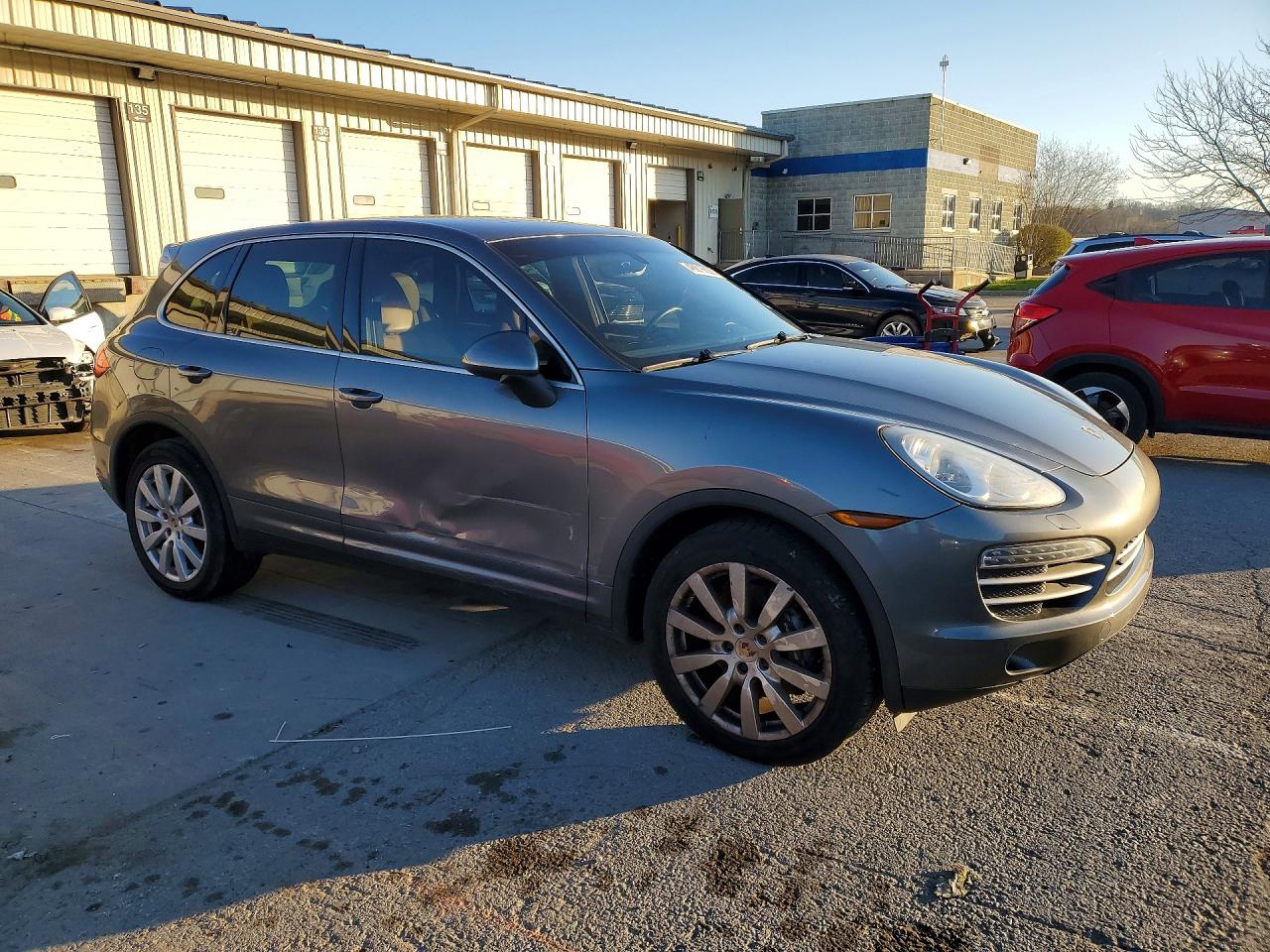 2014 PORSCHE CAYENNE