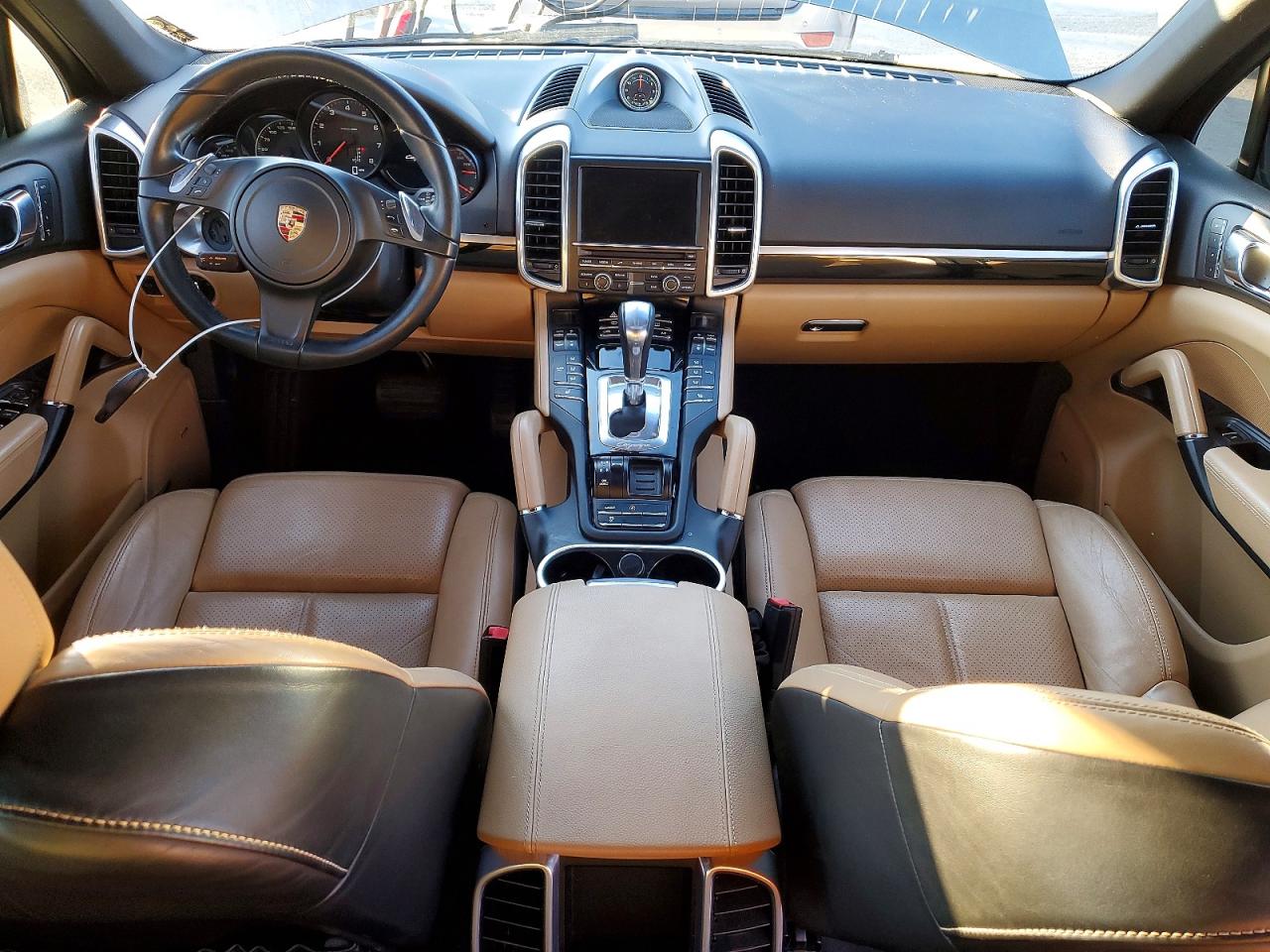 2014 PORSCHE CAYENNE