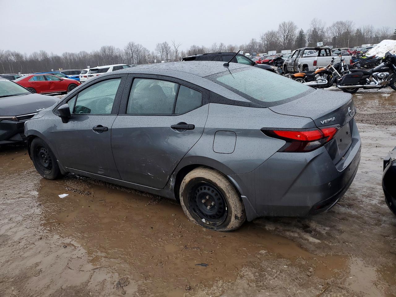 2022 NISSAN VERSA