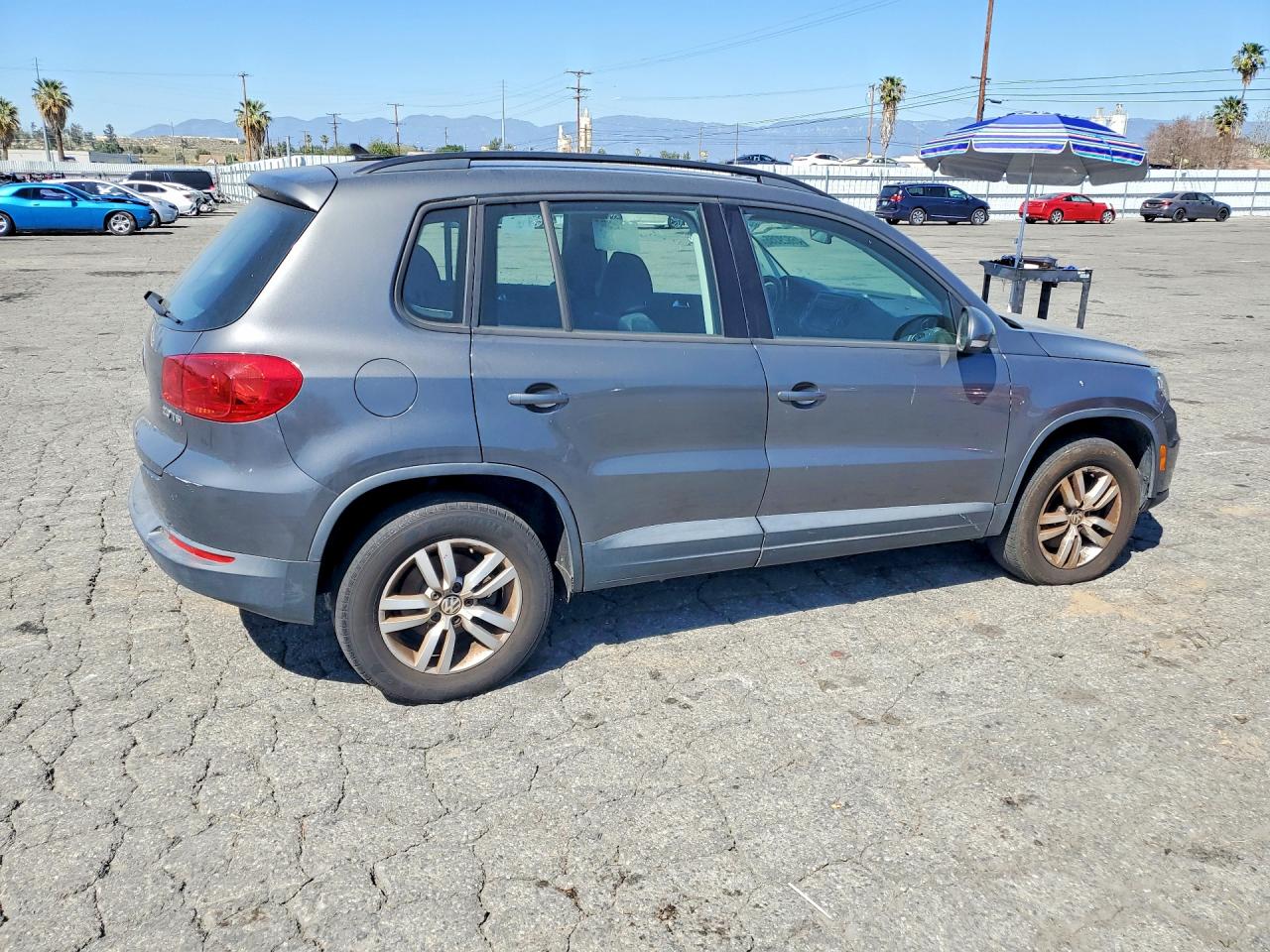 2015 VOLKSWAGEN TIGUAN