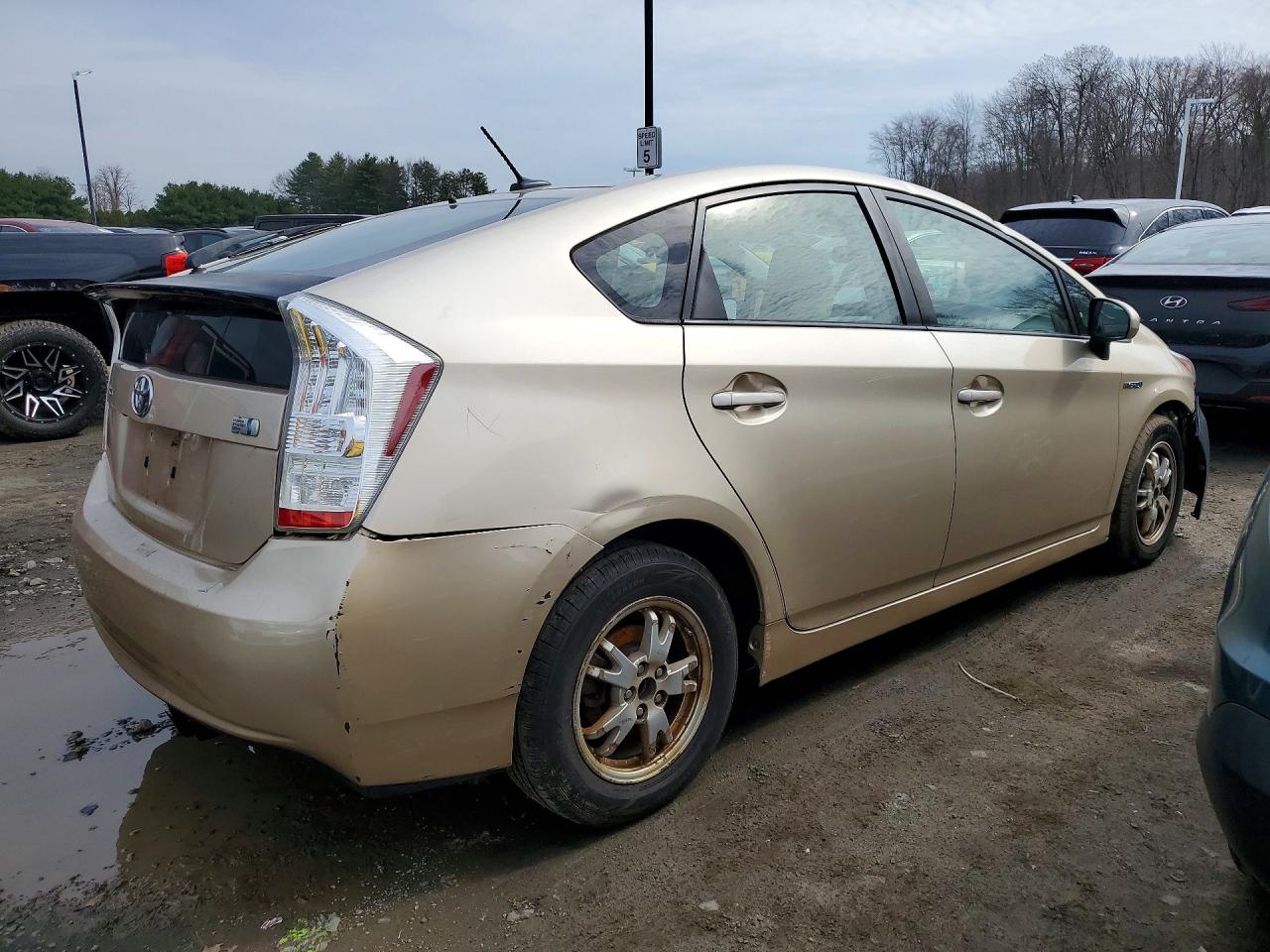 2010 TOYOTA PRIUS