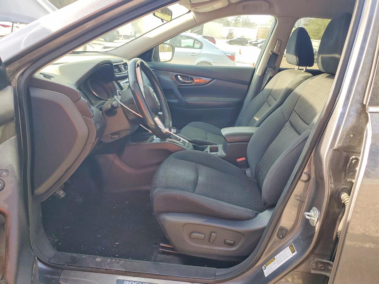 2017 NISSAN ROGUE