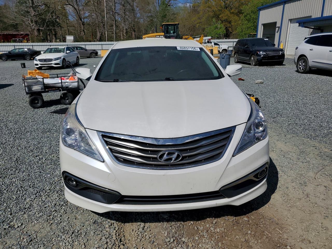 2017 HYUNDAI AZERA