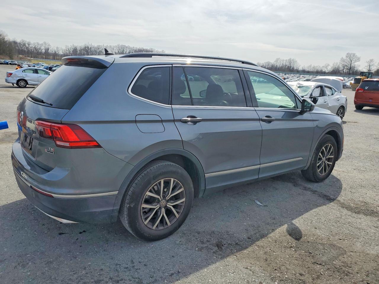 2018 VOLKSWAGEN TIGUAN