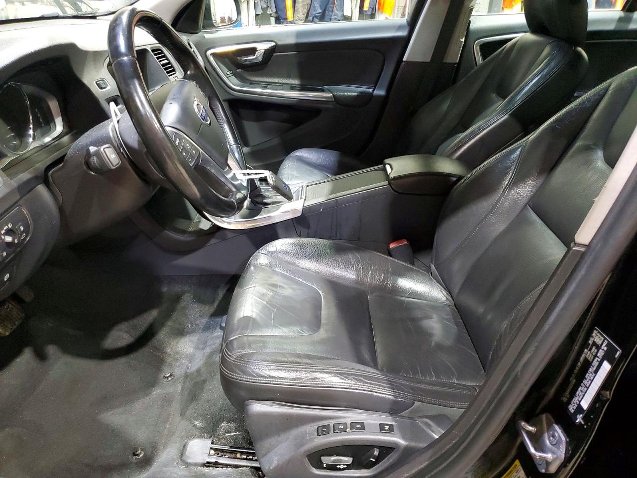 2014 VOLVO S60