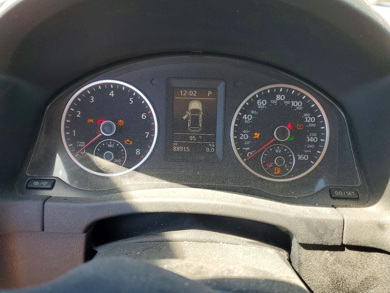 2016 VOLKSWAGEN TIGUAN