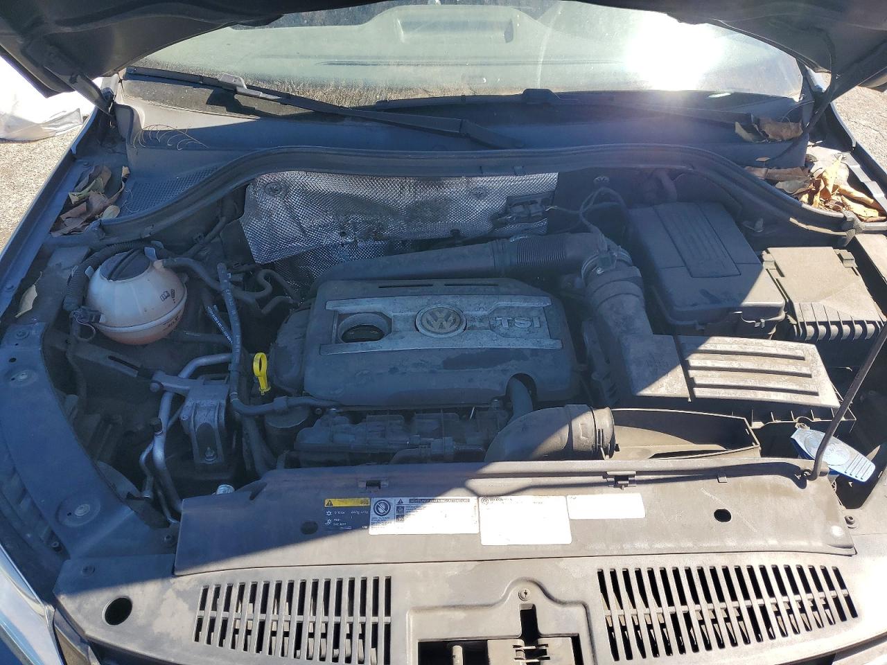 2016 VOLKSWAGEN TIGUAN