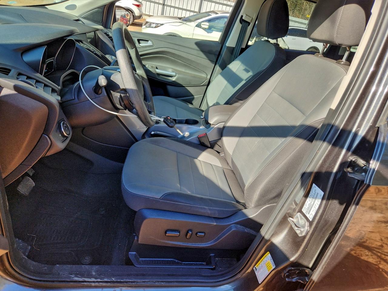 2016 FORD ESCAPE