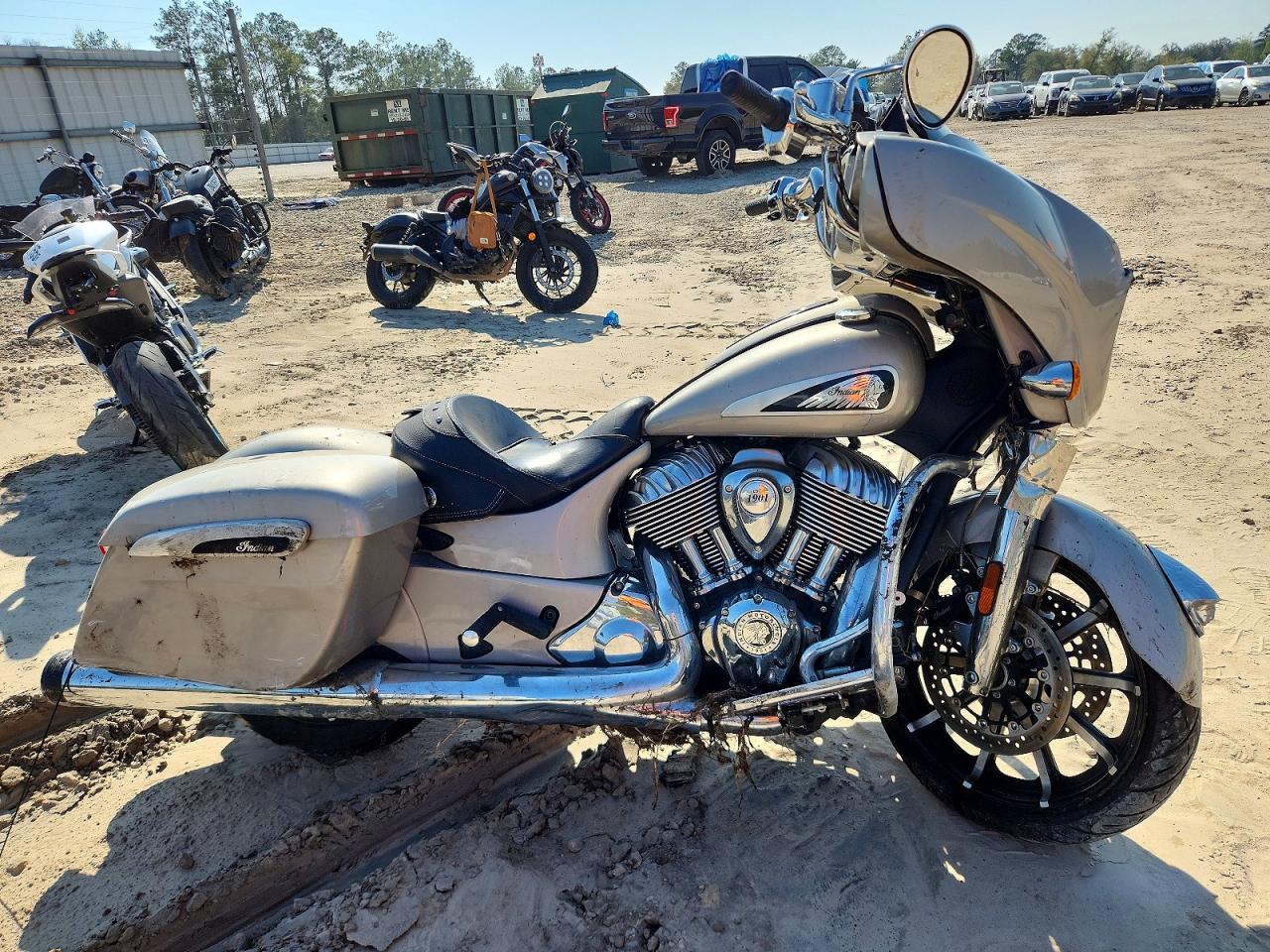 2023 INDIAN MOTORCYCLE CO. MOTORCYCLE