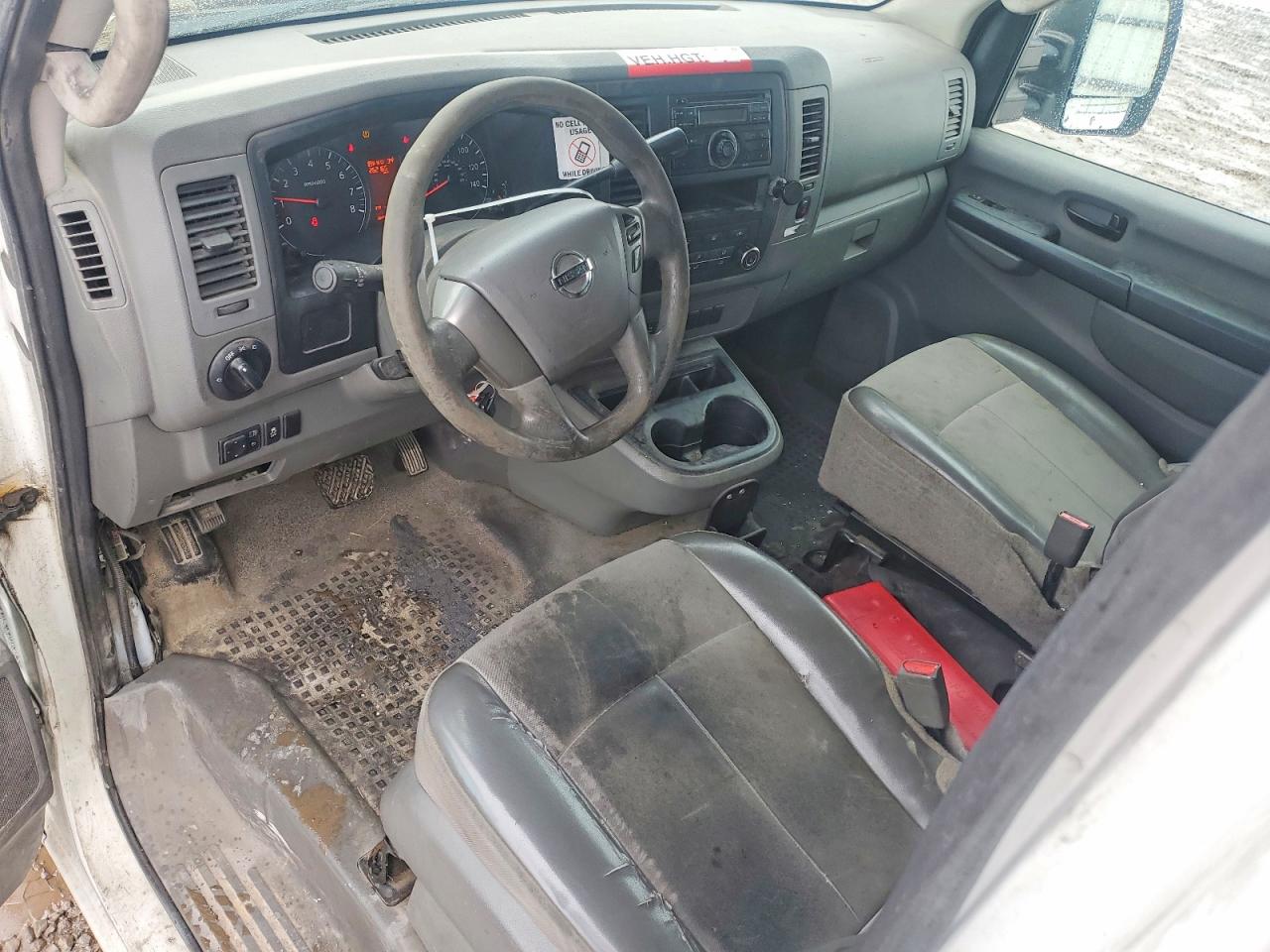 2015 NISSAN NV