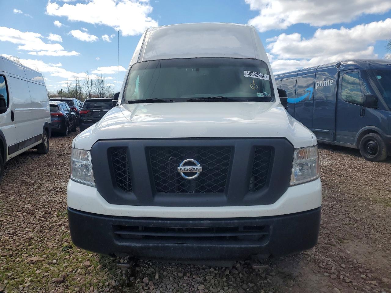 2015 NISSAN NV