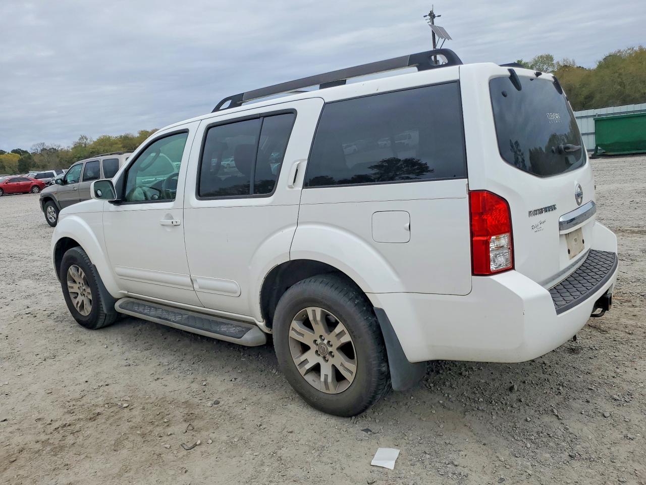 2010 NISSAN PATHFINDER