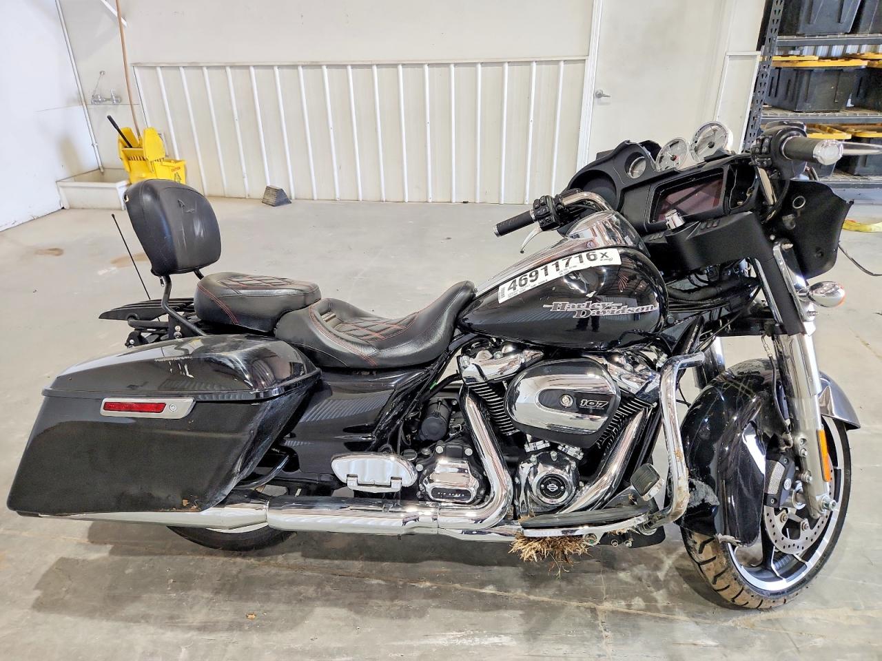 2020 HARLEY DAVIDSON FL