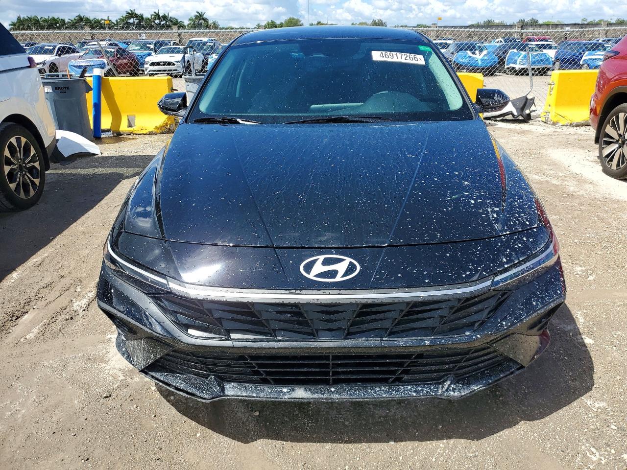 2024 HYUNDAI ELANTRA