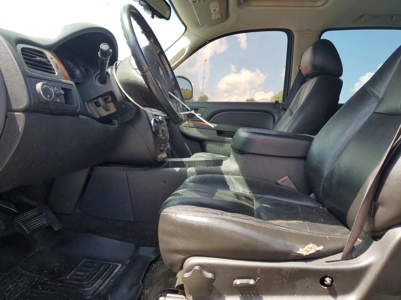 2013 CHEVROLET SUBURBAN