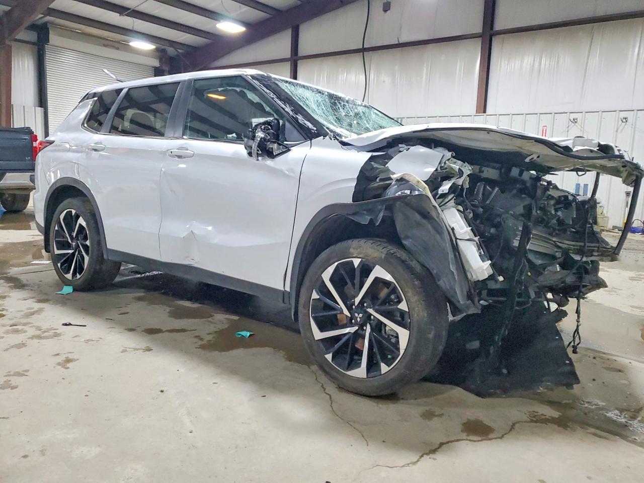 2024 MITSUBISHI OUTLANDER