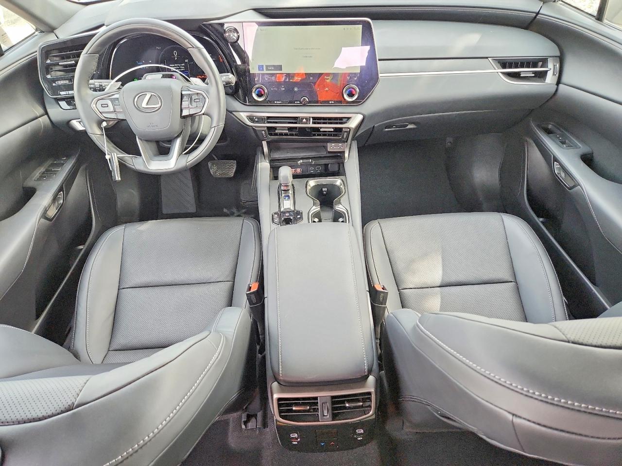 2025 LEXUS