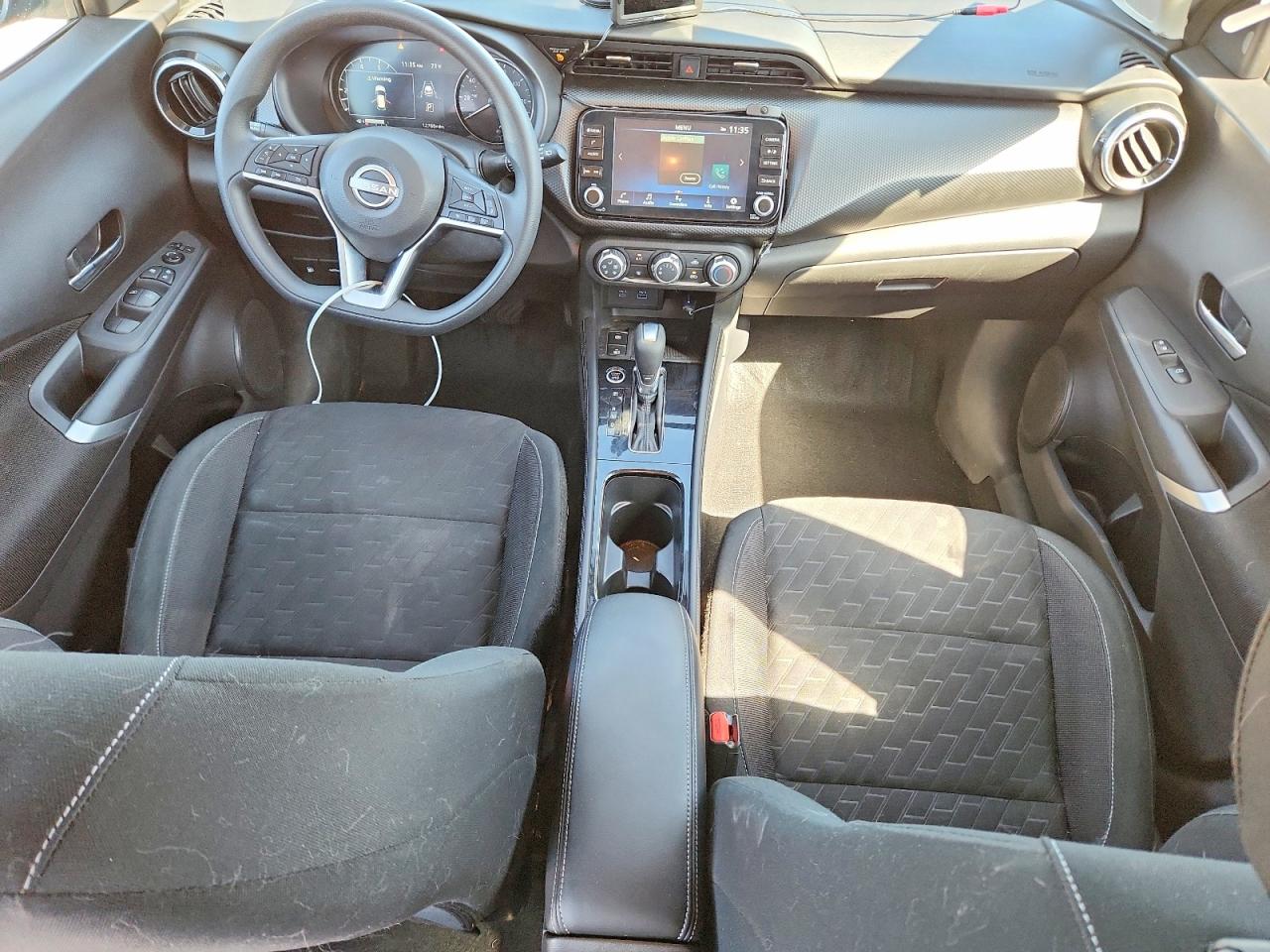 2024 NISSAN KICKS