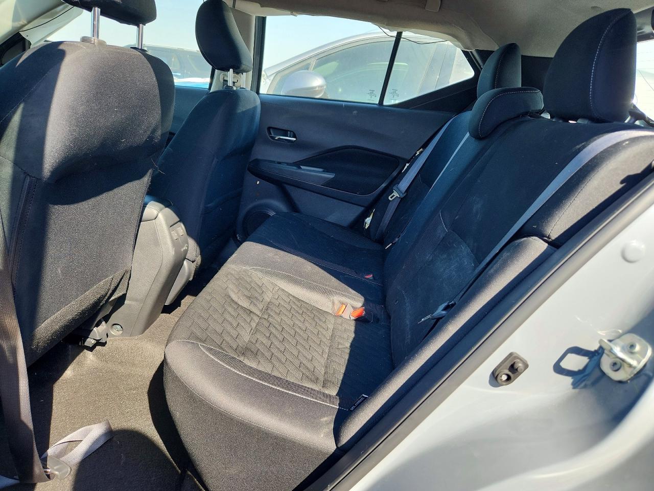 2024 NISSAN KICKS