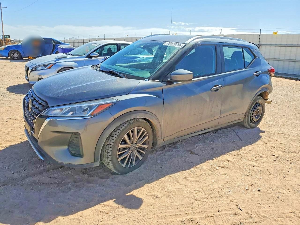 2022 NISSAN KICKS