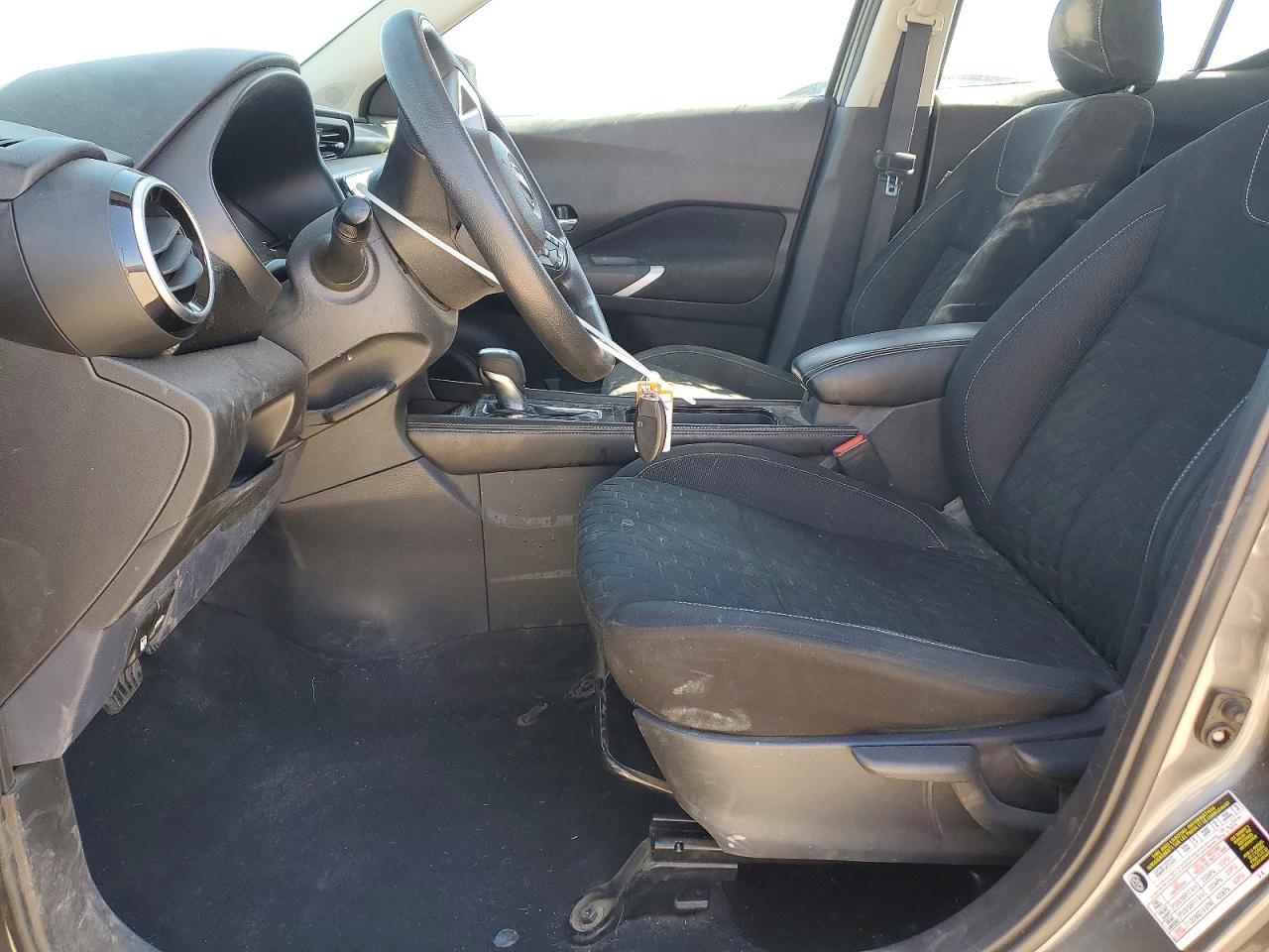 2022 NISSAN KICKS