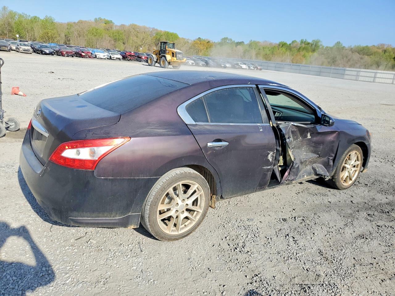 2010 NISSAN MAXIMA