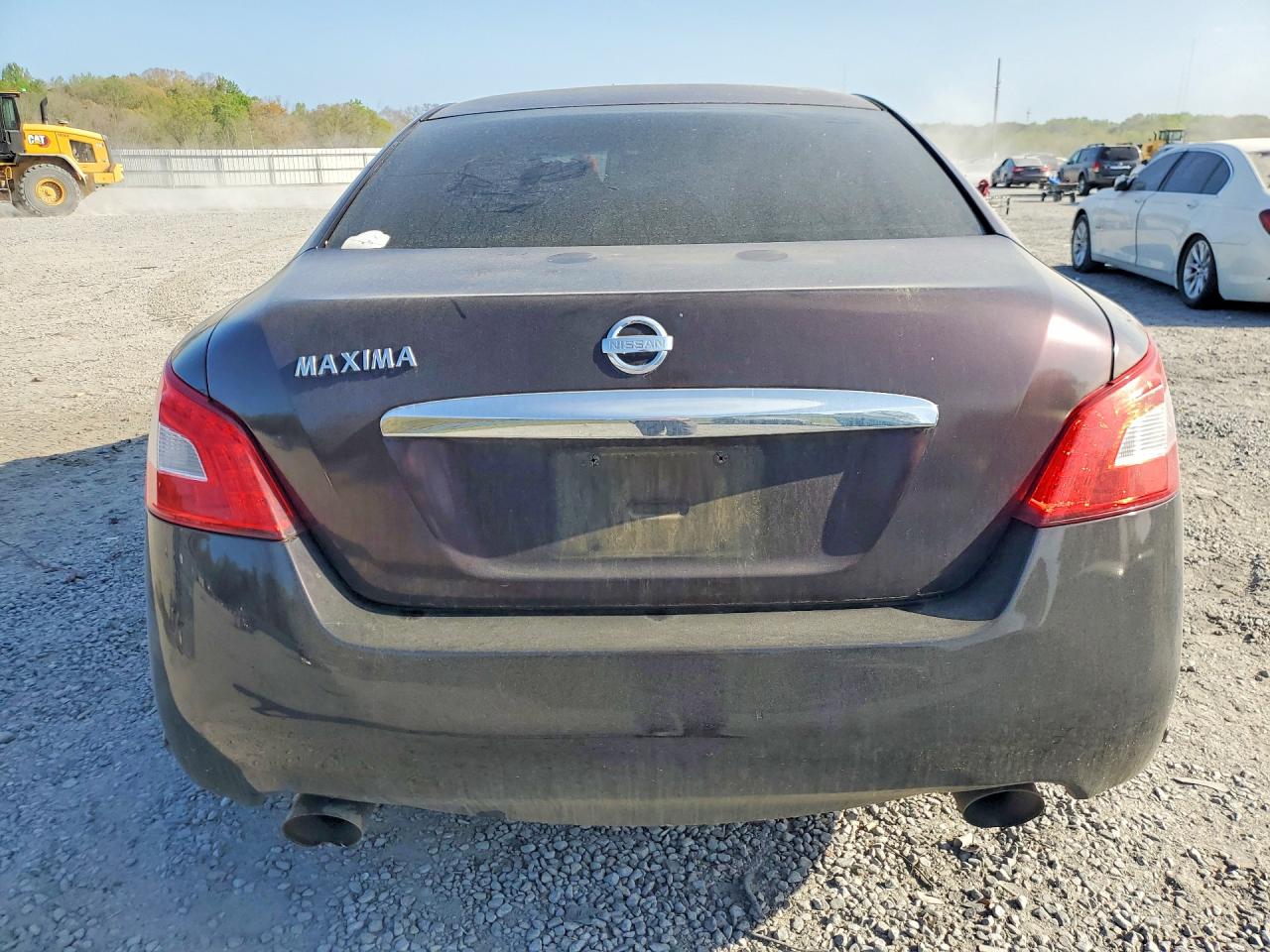 2010 NISSAN MAXIMA