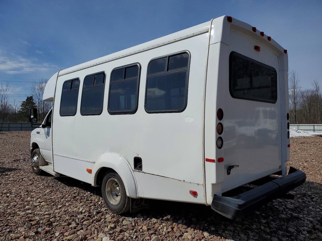 2017 FORD ECONOLINE