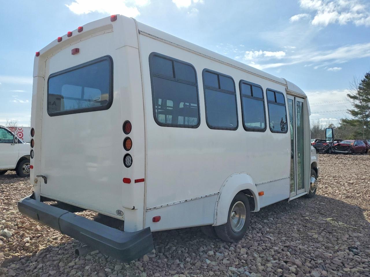 2017 FORD ECONOLINE