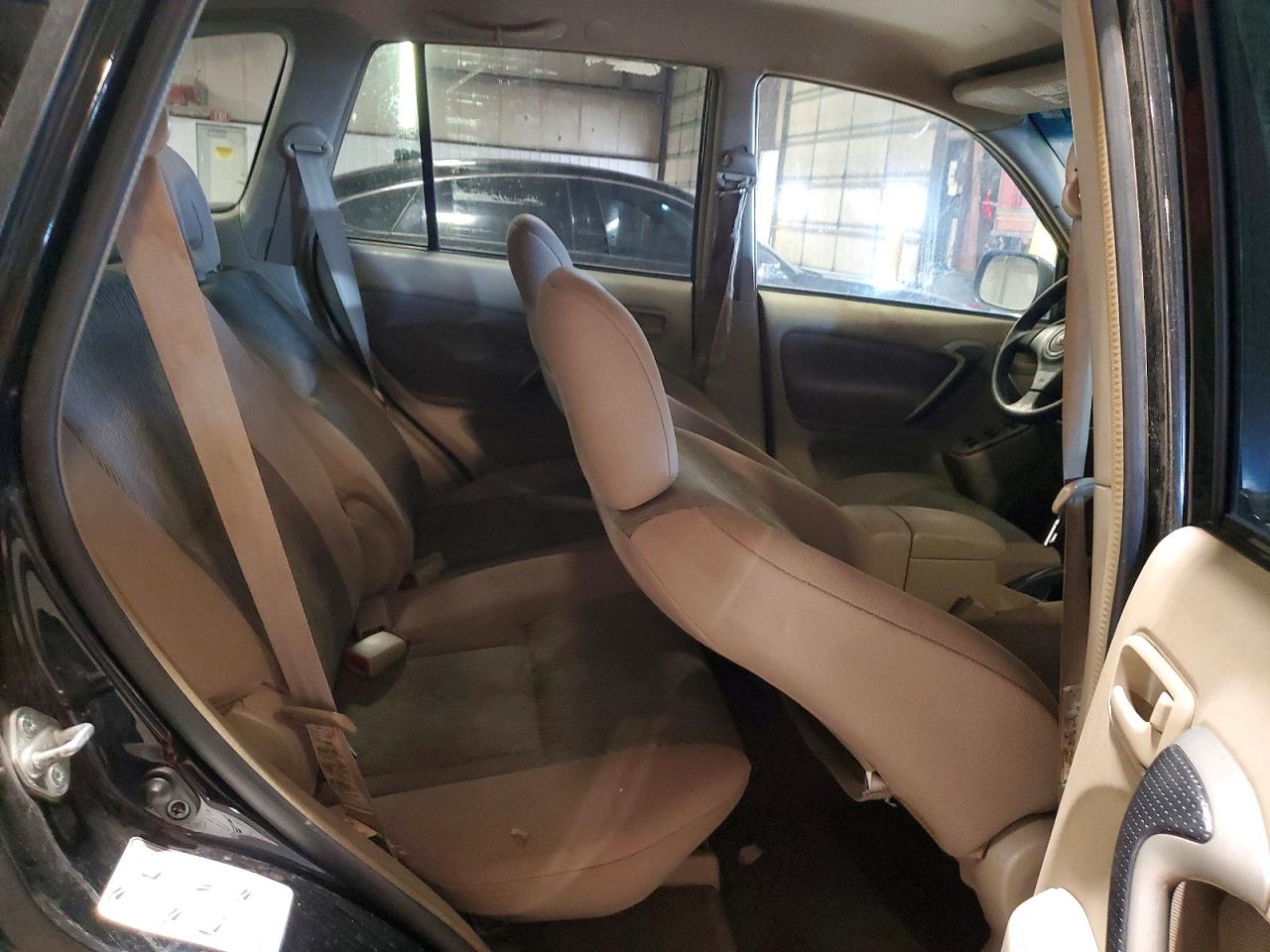 2002 TOYOTA RAV4