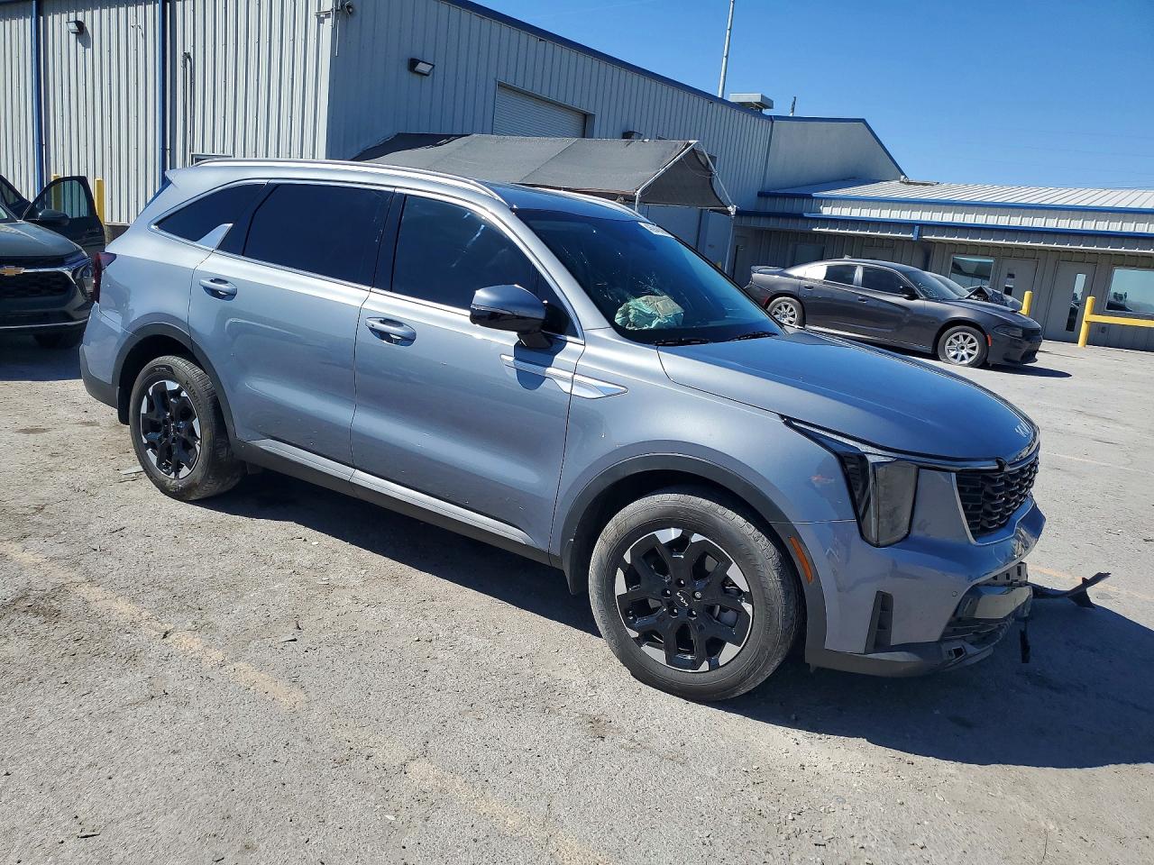 2025 KIA SORENTO