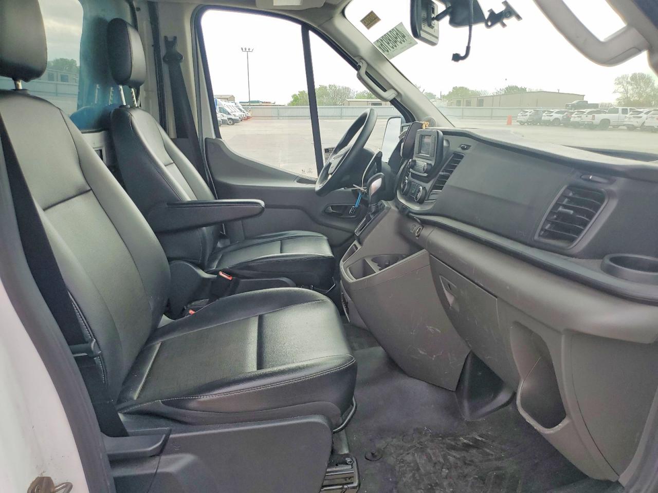 2022 FORD TRANSIT