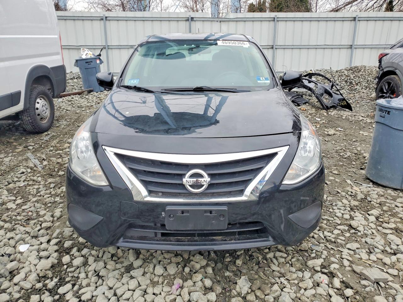 2018 NISSAN VERSA